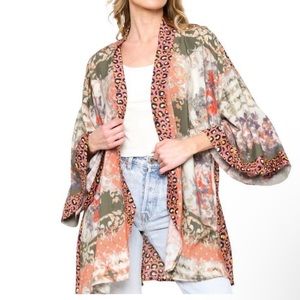 Aratta Silent journey floral and animal printed Kimono